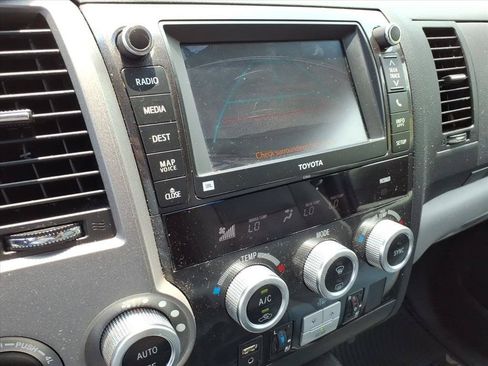 Used 2013 Toyota Sequoia Platinum AWD/4WD image 35