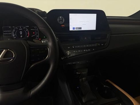 Used 2025 Lexus ES 350 w/ Premium Package FWD image 25