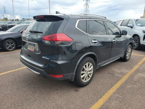 Used 2017 Nissan Rogue SV w/ Sun & Sound Touring Package AWD/4WD image 5