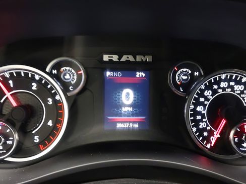 Used 2024 RAM 3500 Tradesman w/ Chrome Appearance Group image 18