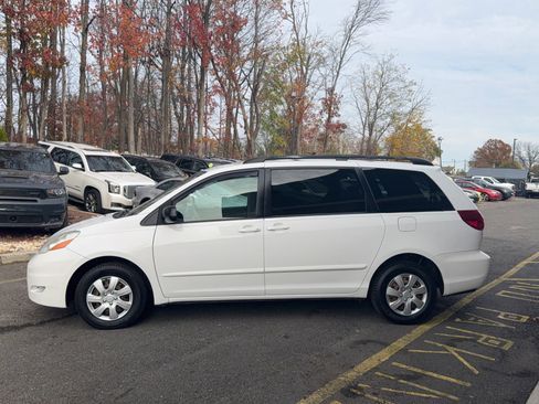 Used 2006 Toyota Sienna LE image 3