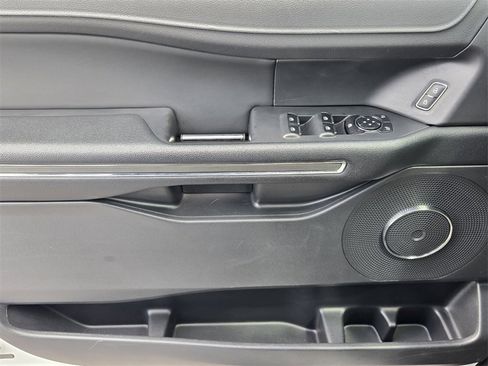 Used 2024 Ford Expedition Max XLT image 30