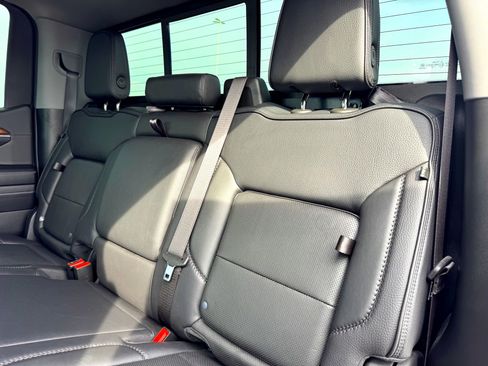 Used 2023 GMC Sierra 1500 Denali w/ Denali Reserve Package image 20