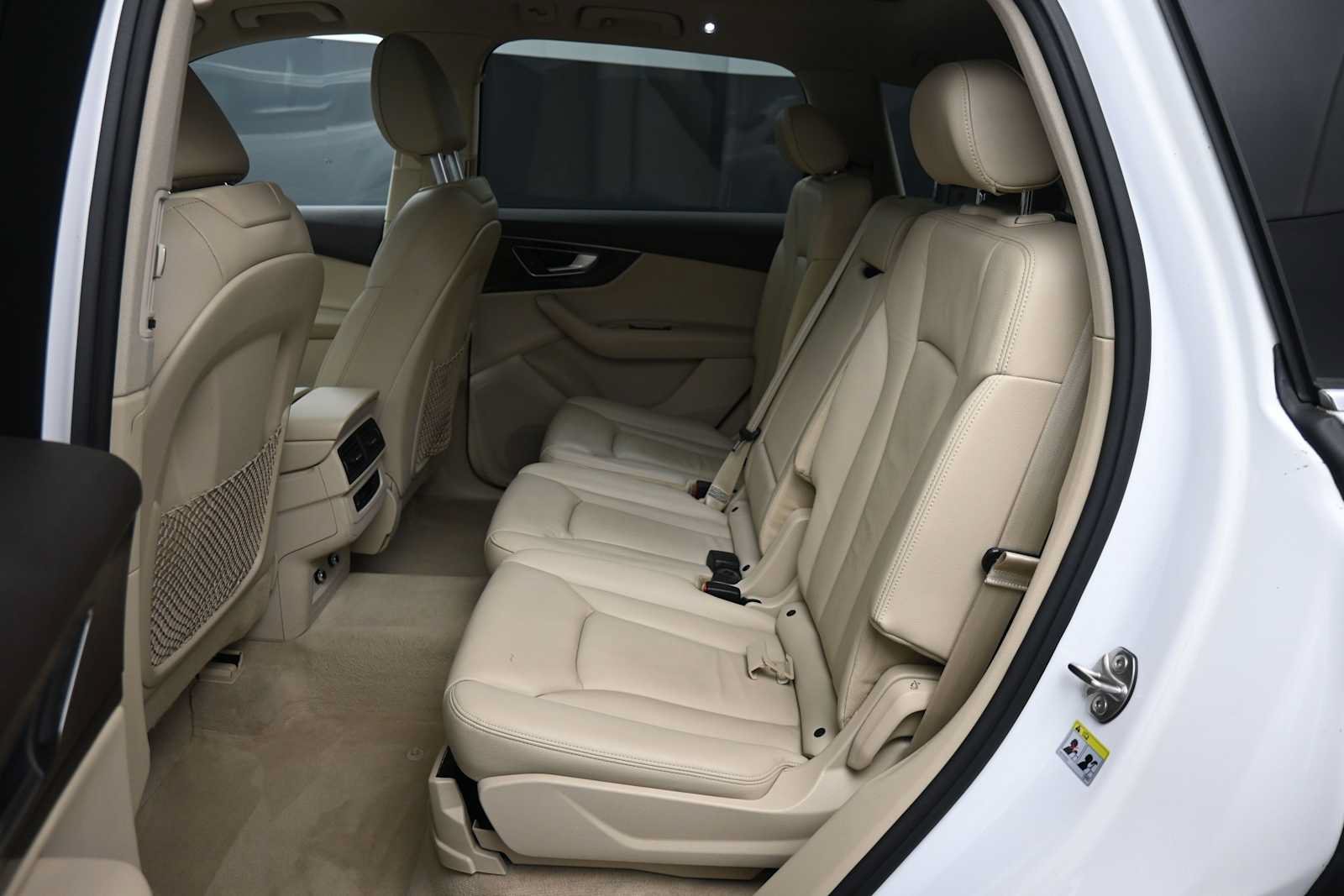 Used 2019 Audi Q7 3.0T Premium w/ Convenience Package AWD/4WD image 22