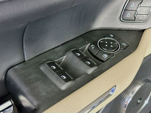 Certified 2022 Ford Expedition Limited image 30