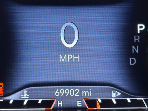 Used 2019 Jeep Cherokee High Altitude AWD/4WD image 6