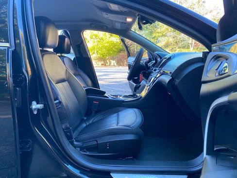 Used 2017 Buick Regal Sport Touring image 44