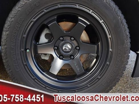 Used 2018 Chevrolet Tahoe LT w/ Luxury Package image 16