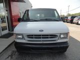 Used 2002 Ford E-250 and Econoline 250 image 6