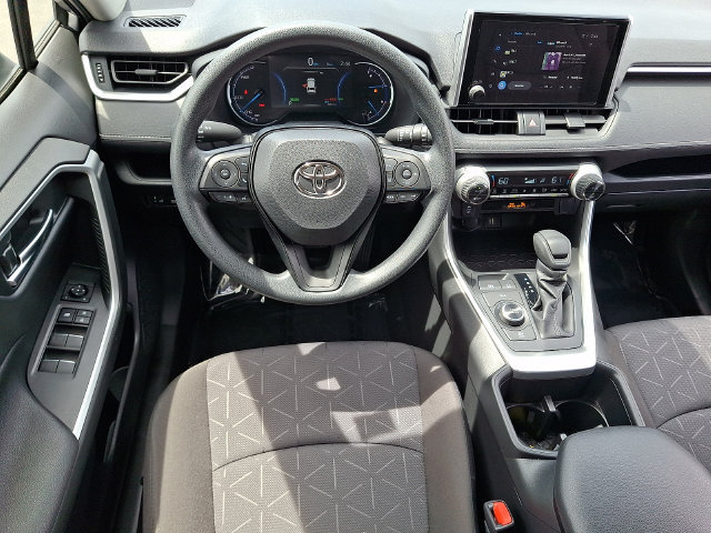 Used 2025 Toyota RAV4 XLE AWD/4WD image 11