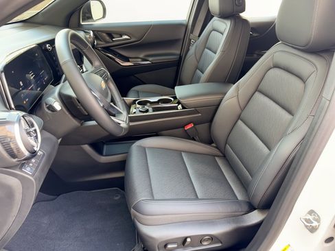 Certified 2026 Chevrolet Equinox LT w/ Convenience Package II FWD image 5