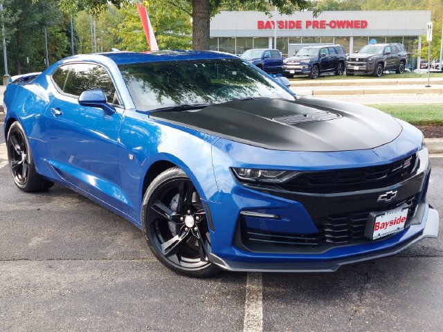 Used 2019 Chevrolet Camaro SS RWD image 2