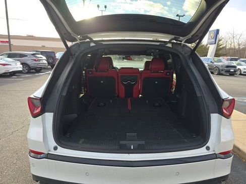 Used 2022 Acura MDX A-Spec image 10