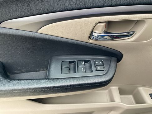 Used 2016 Honda Pilot LX image 17