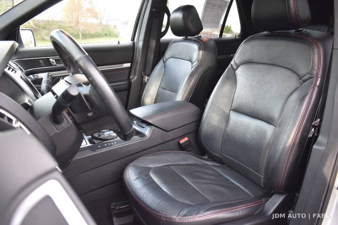 Used 2017 Ford Explorer Sport AWD/4WD image 12