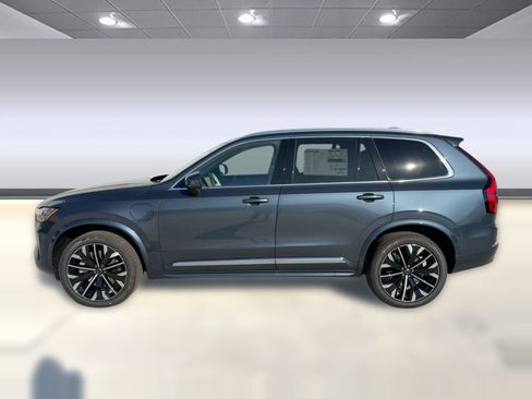 New 2026 Volvo XC90 T8 Ultra w/ Protection Package Premier AWD/4WD image 2
