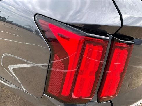 Certified 2023 Kia Sorento SX AWD/4WD image 31