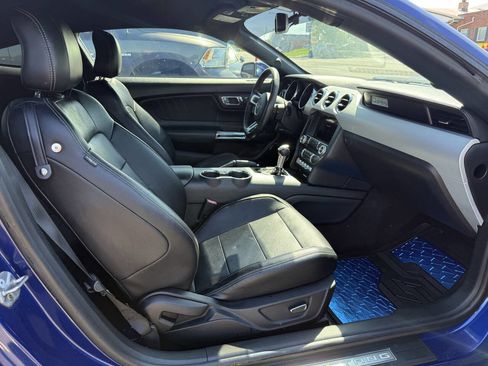 Used 2016 Ford Mustang Premium RWD image 10