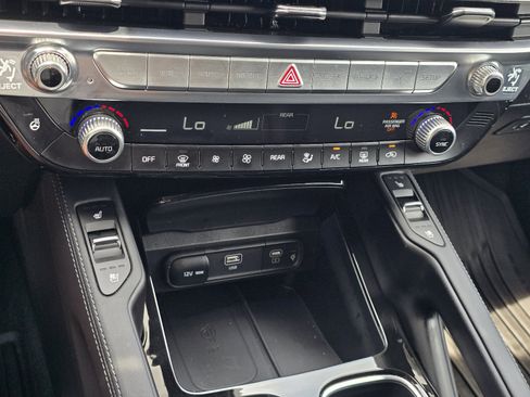 Used 2025 Kia Telluride SX Prestige AWD/4WD image 20