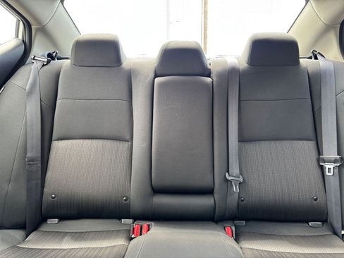 Used 2025 Nissan Altima 2.5 SV FWD image 39