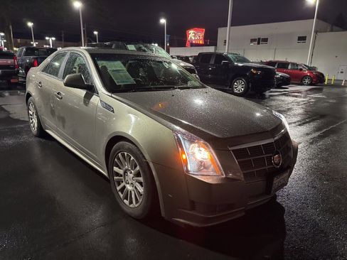 Used 2010 Cadillac CTS Luxury image 2