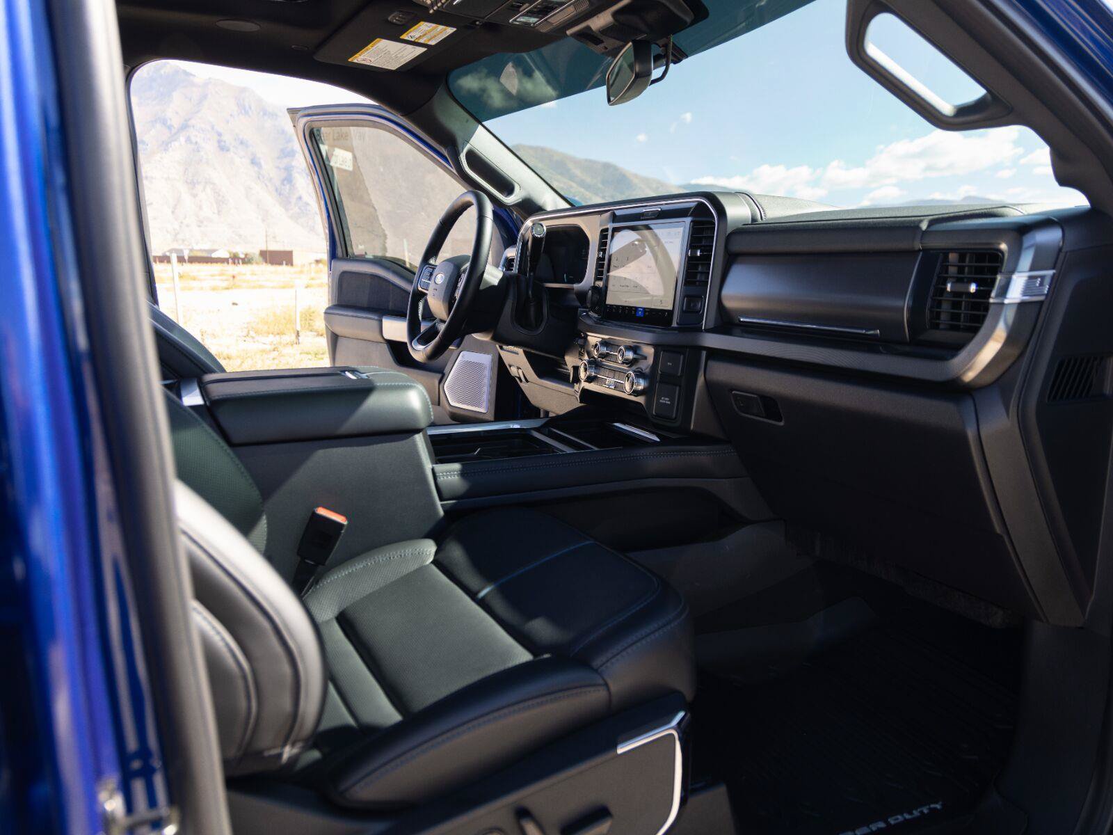 Used 2026 Ford F450 Platinum AWD/4WD image 28