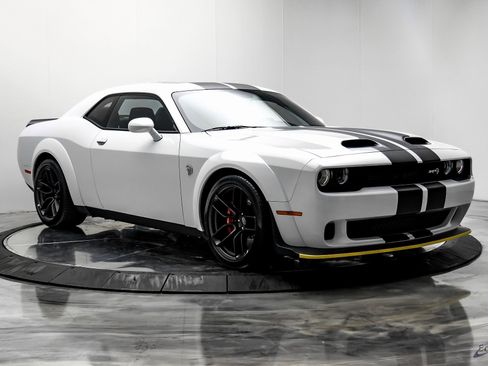 Used 2023 Dodge Challenger SRT Hellcat w/ Driver Convenience Group image 20