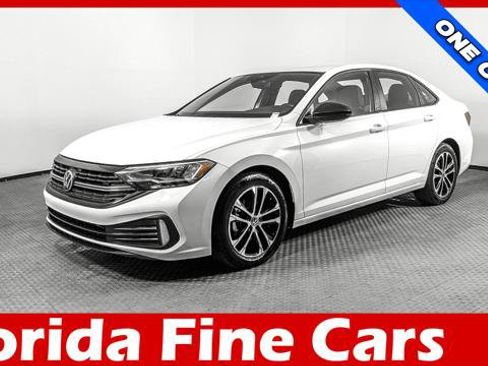 Used 2024 Volkswagen Jetta Sport FWD image 1