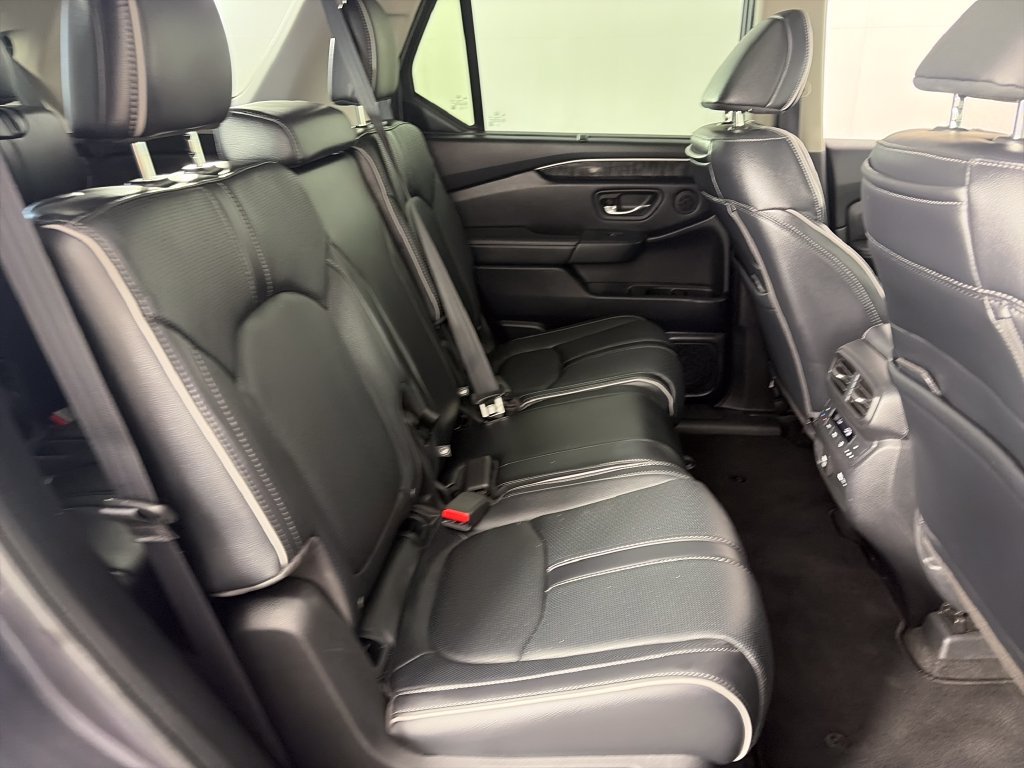 Used 2023 Honda Pilot Elite image 29