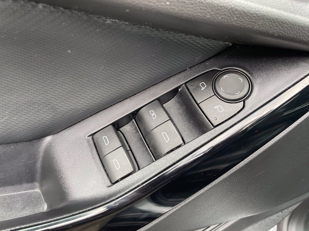 Used 2025 Chevrolet Equinox LT w/ Convenience Package II AWD/4WD image 19