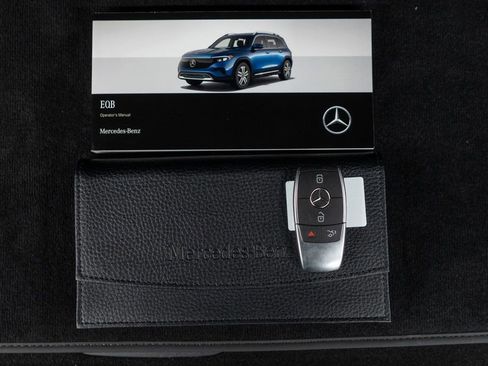 Used 2025 Mercedes-Benz EQB 300 4MATIC w/ Driver Assistance Package image 50