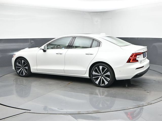 Used 2023 Volvo S60 B5 Ultimate w/ Climate Package FWD image 6