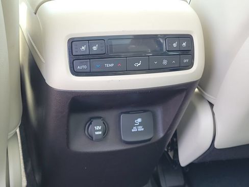 Used 2020 Hyundai Palisade Limited FWD image 18