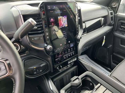 New 2026 RAM 2500 Limited AWD/4WD image 22