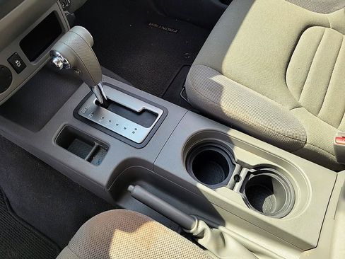 Used 2019 Nissan Frontier S RWD image 19