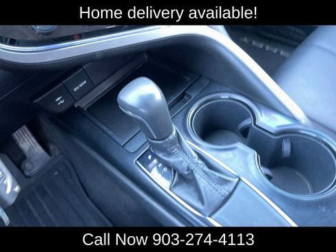 Used 2019 Toyota Camry LE image 24