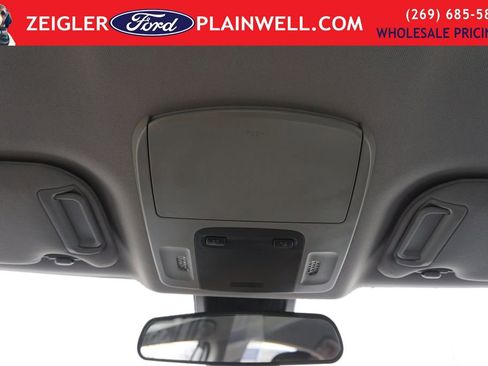 Used 2024 Toyota Camry SE image 28