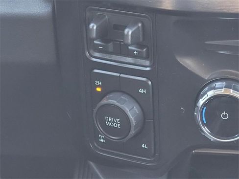 New 2026 Ford F250 Lariat w/ Chrome Package image 19