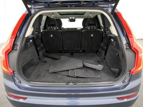 Used 2023 Volvo XC90 B5 Core AWD/4WD image 7