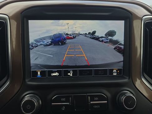 Used 2020 Chevrolet Silverado 1500 High Country w/ Trailer Camera Package image 22