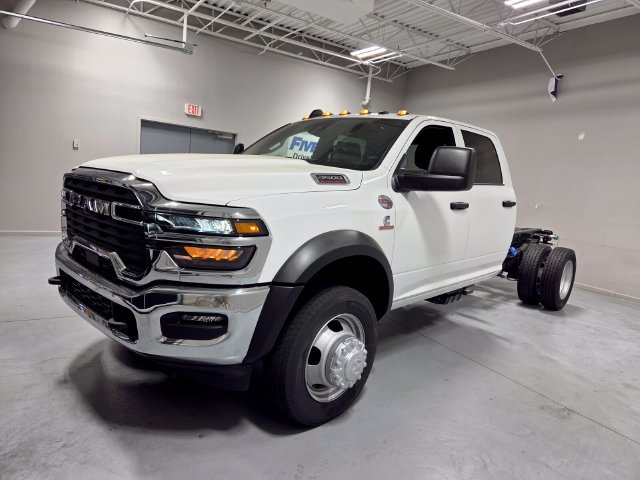 New 2026 RAM 4500 Tradesman w/ Chrome Appearance Group AWD/4WD image 3