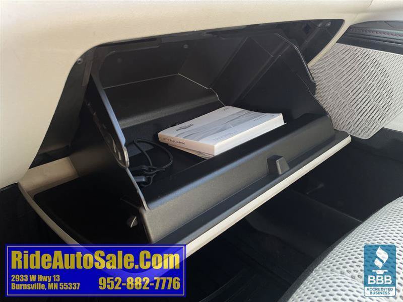 Used 2011 Chevrolet Equinox LT w/ Driver Convenience Package FWD image 39