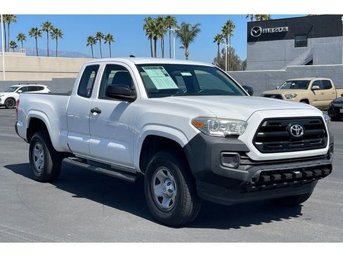 Used 2016 Toyota Tacoma SR RWD image 9