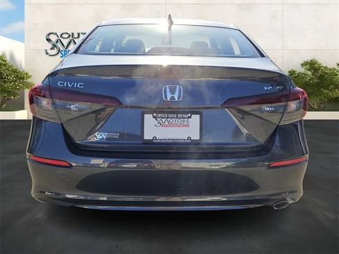 Used 2025 Honda Civic Sport image 4