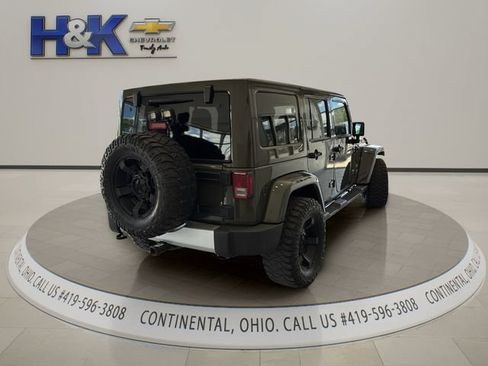 Used 2015 Jeep Wrangler Unlimited Sahara w/ Dual Top Group AWD/4WD image 6