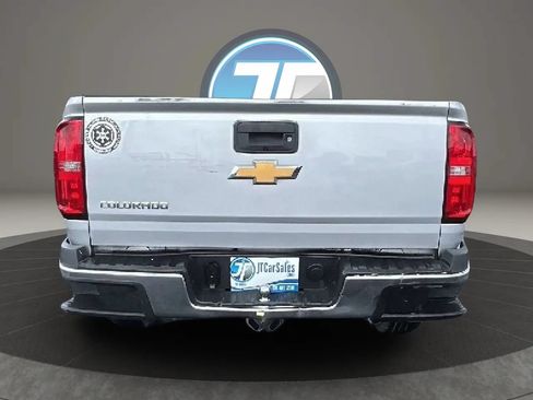Used 2018 Chevrolet Colorado W/T RWD image 9