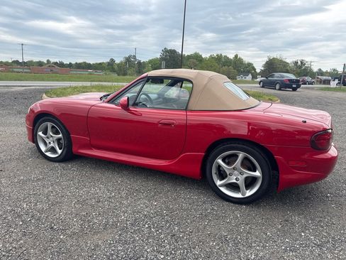 Used 2001 MAZDA MX-5 Miata image 7