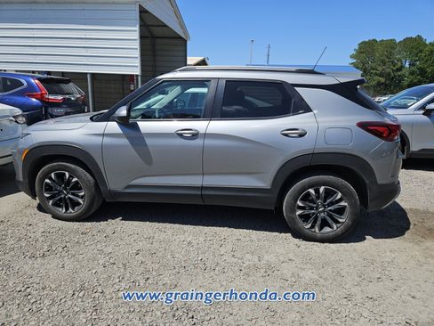 Used 2023 Chevrolet TrailBlazer LT FWD image 10