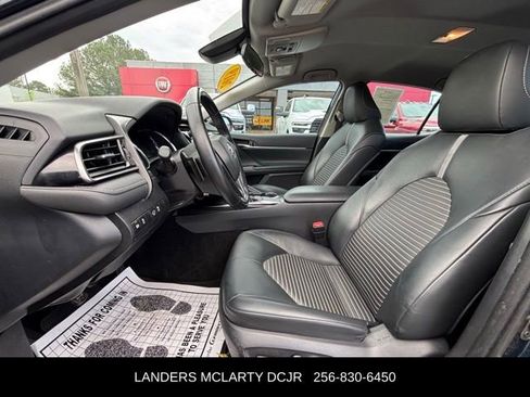 Used 2019 Toyota Camry SE image 19