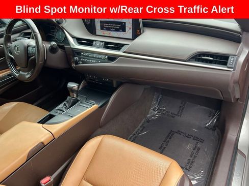 Used 2019 Lexus ES 350 w/ Premium Package FWD image 30